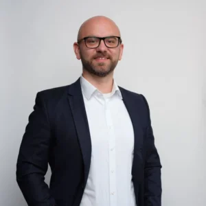 Porträt Thomas Schwarz, Werksleiter vom Unternehmen Mautner Markhof Feinkost GmbH - gemba Kunde
