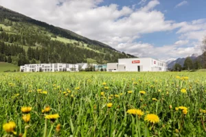 Firmengebäude des Unternehmens A. Loacker GmbH - Kunde gemba
